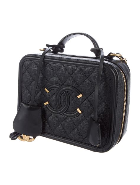 chanel cc filigree vanity case bag size|chanel vanity case 2022.